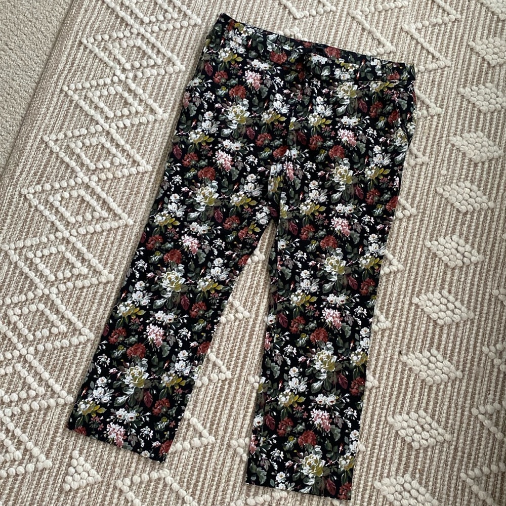 Floral ankle pants